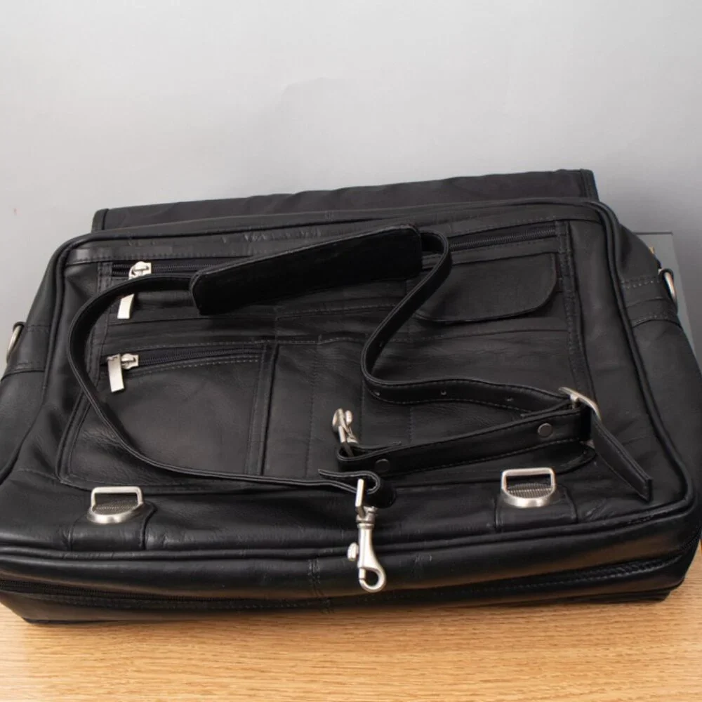 Queros Volare Black Columbian Leather Messanger Brief Bag Removable Strap